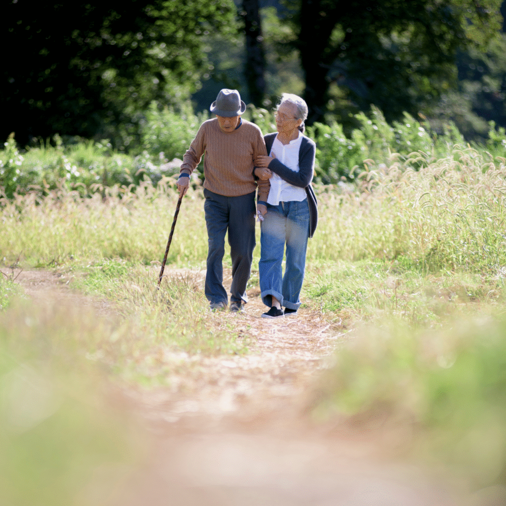 Mi van, ha séta közben fáj a talp, térd vagy derék?